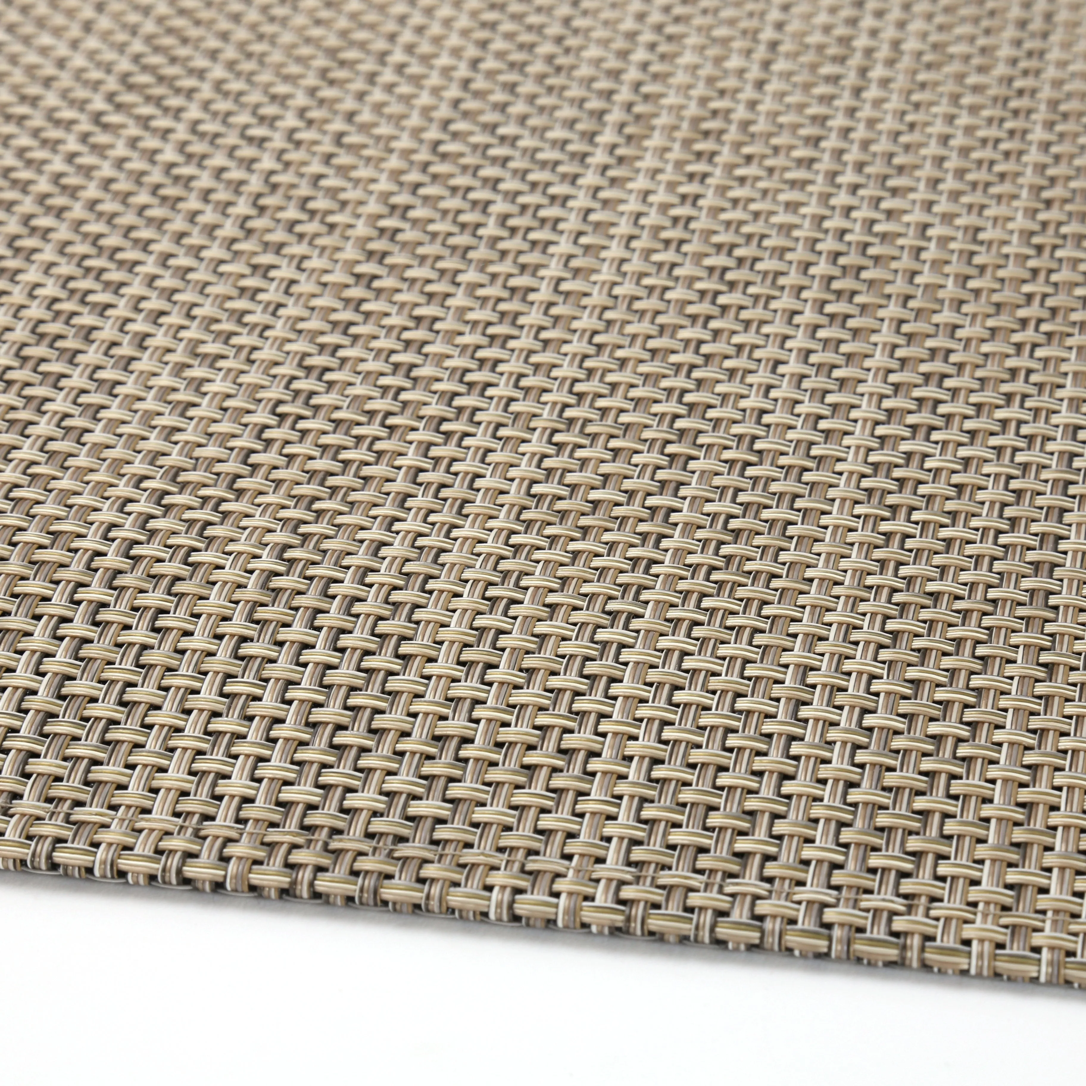Chilewich Rug / Basketweave Latte
