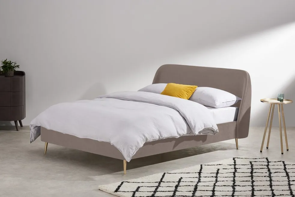 Daver Upholstered Bed