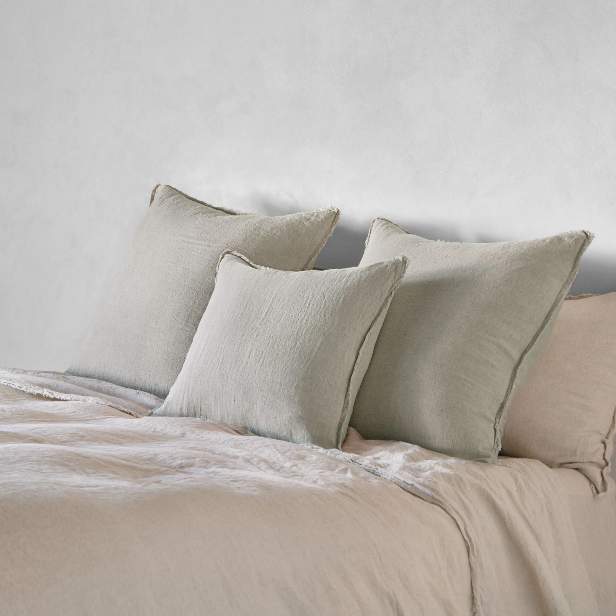 Flocca Linen Cushion - Argent