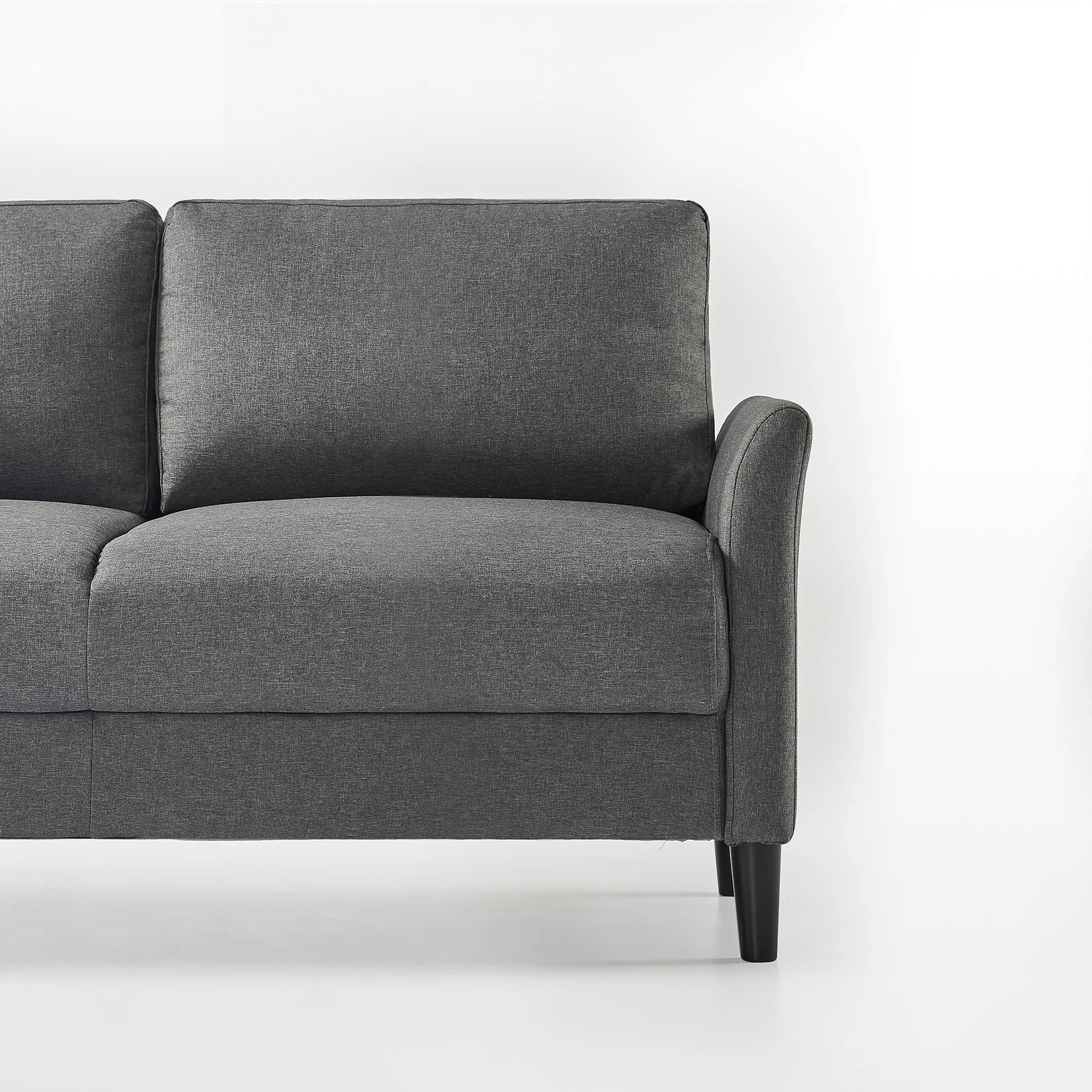 Jackie Classic Loveseat