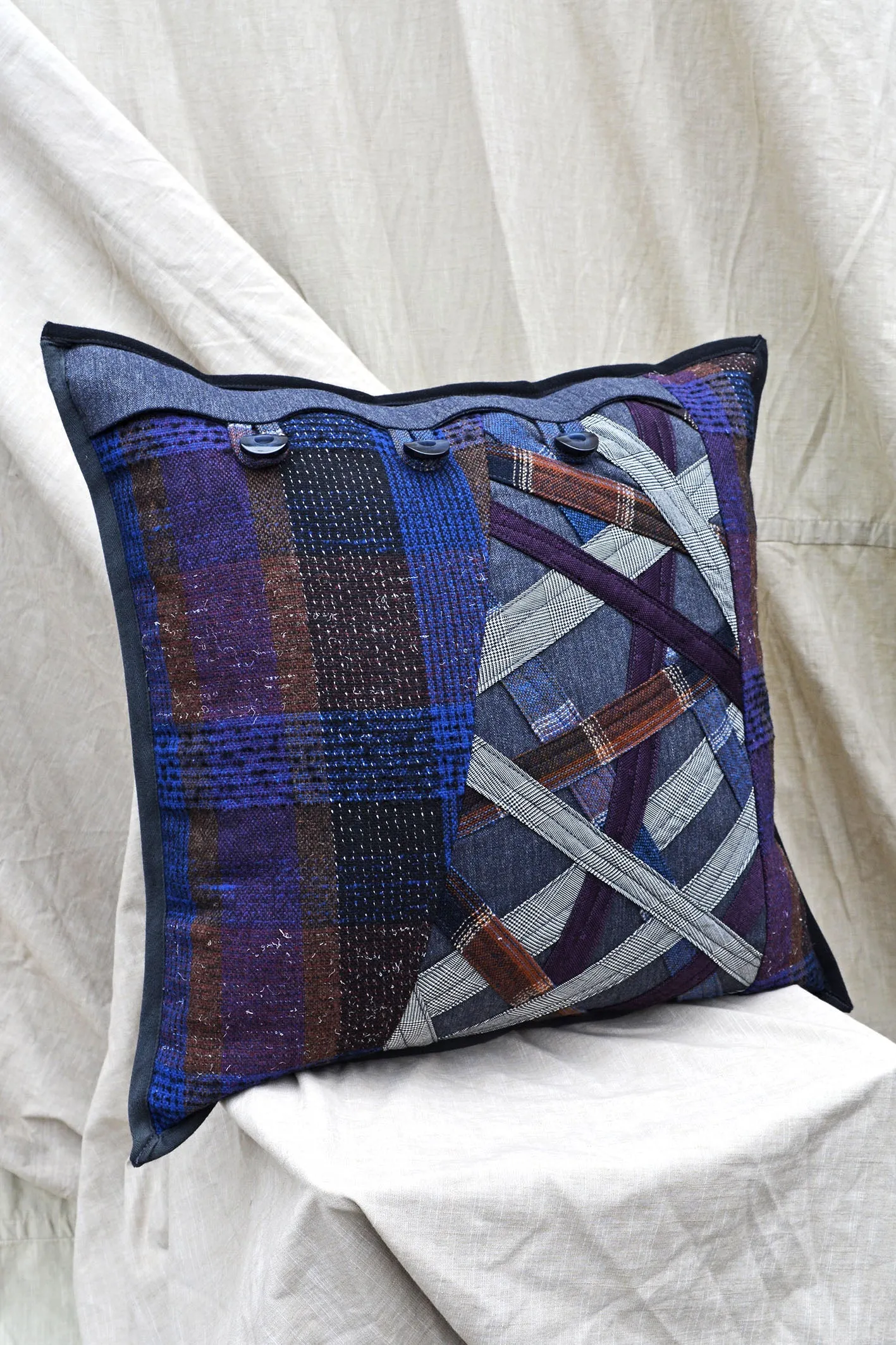 SQUARE APPLIQUE CUSHION - AMETHYST RIVERSTONE