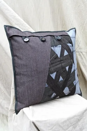 SQUARE APPLIQUE CUSHION - UMBER COCOA